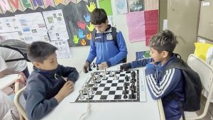 Se debe enseñar ajedrez en las escuelas